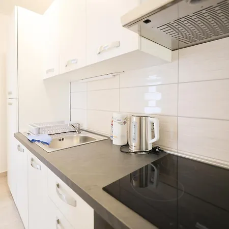 Two Bedroom Augustin Near The Sea Apartman
