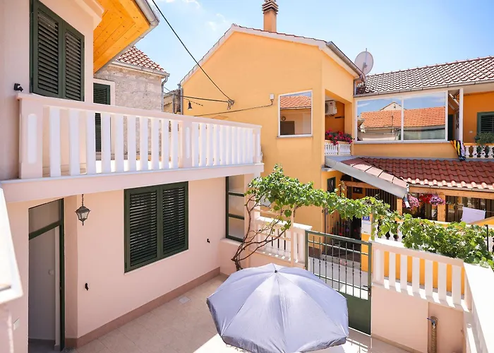 Two Bedroom Augustin Near The Sea Apartament