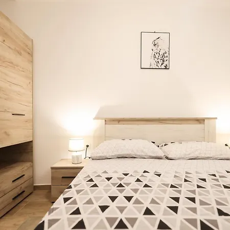 Two Bedroom Augustin Near The Sea Apartment *