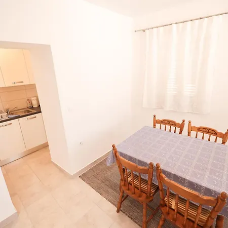 Two Bedroom Augustin Near The Sea