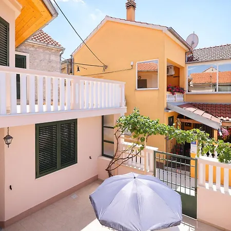 Two Bedroom Augustin Near The Sea Apartment