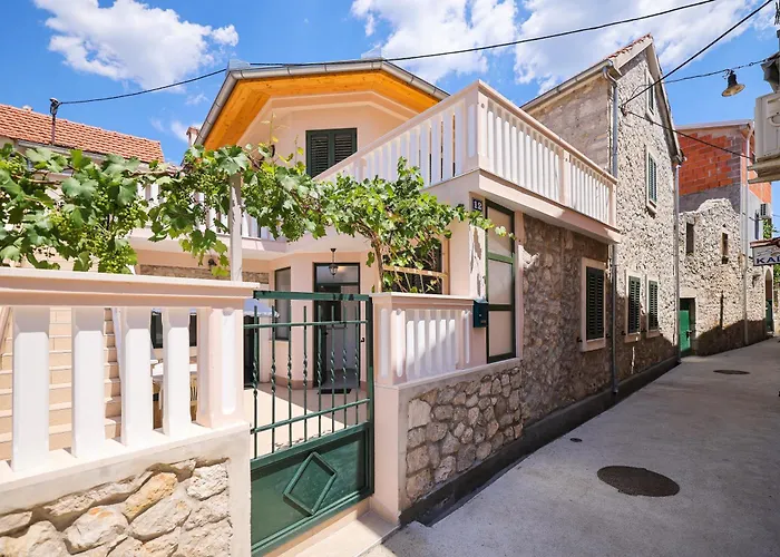 Two Bedroom Augustin Near The Sea * Sukošan